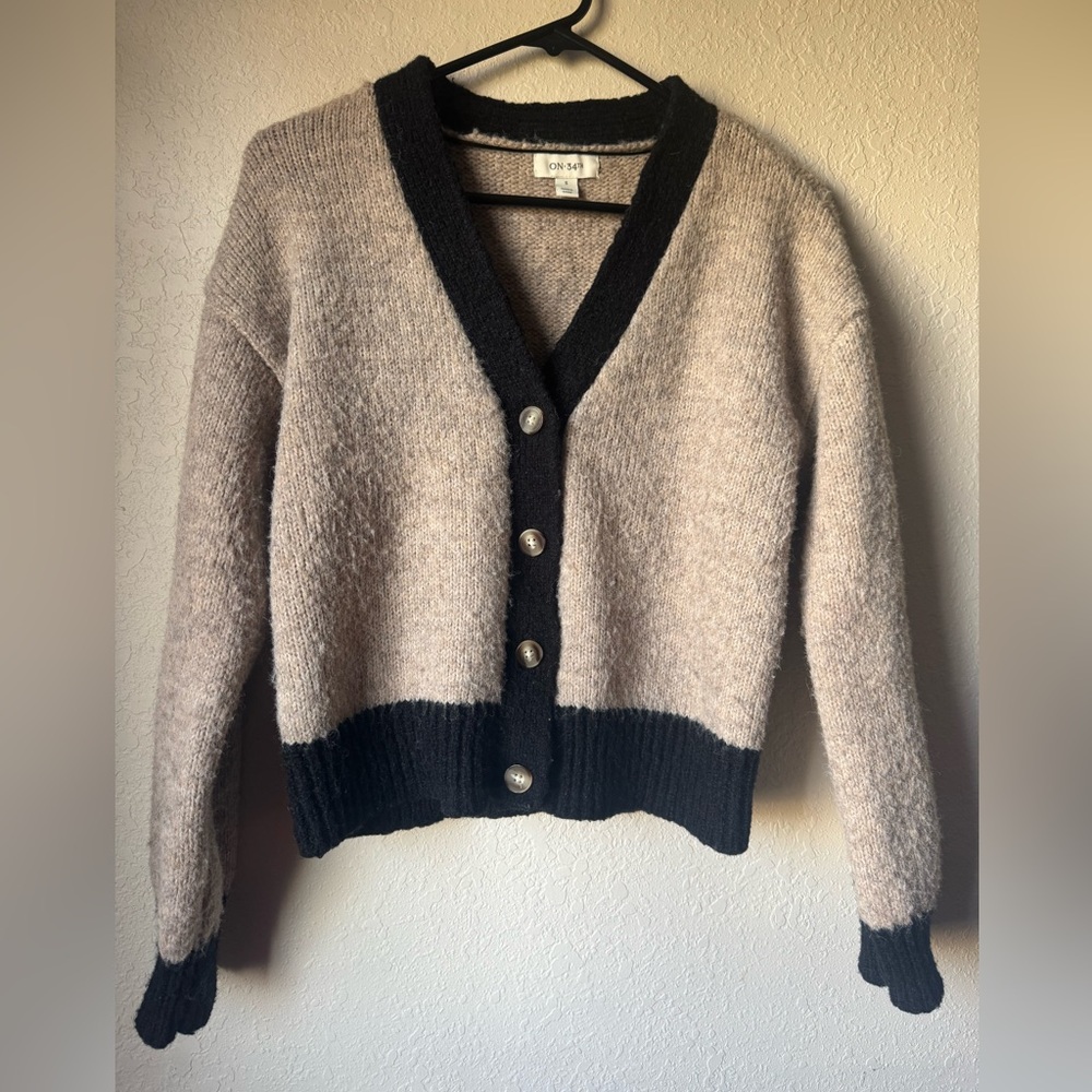 Women's Beige and Black Cardigan Sweater